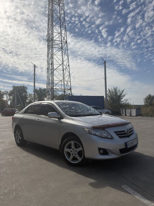 Продам свое авто тойота королла!