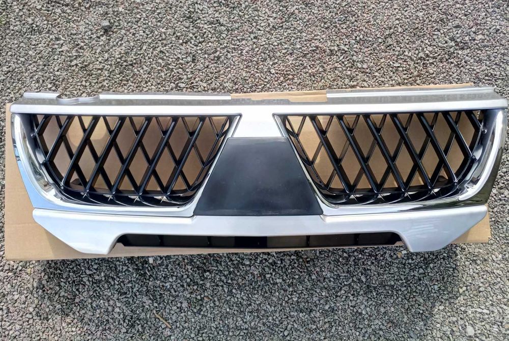 Решетка радиатора Mitsubishi Pajero Sport решетка Паджеро Спорт 04-08: ...