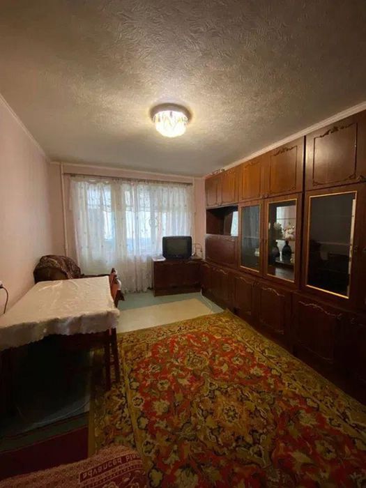 Продам 2-комн квартиру в районе Янтарная ул.