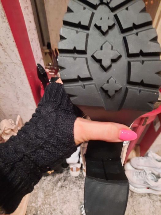 Buty  botki  damskie  srebrne skóra  ekologiczna  38 nowe