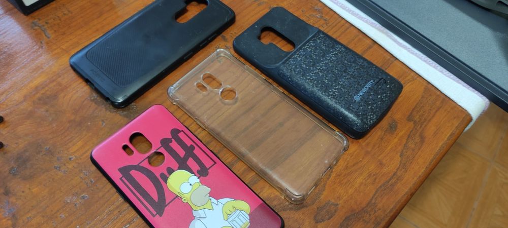 LG g7 com caixa e capas ( power bank integrado)