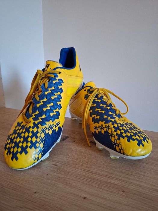 Buty piłkarskie korki Adidas Predator Absolado roz 43 1/3