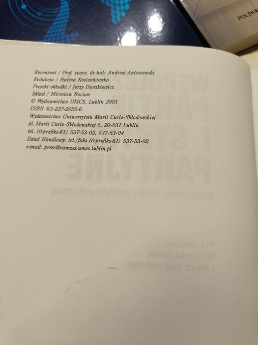 Książka współczesne partie i systemy partyjne.