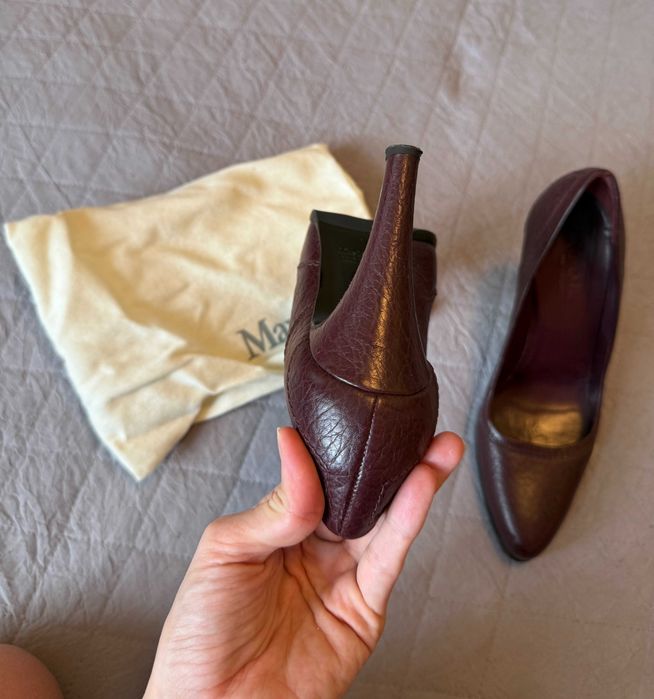 Туфлі Max Mara. Натуральна шкіра, розмір 37.