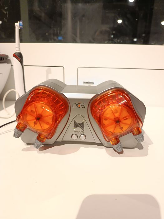 system dozujący i pomiaru płynów Neptune Systems Apex DOS. Polecam 
J