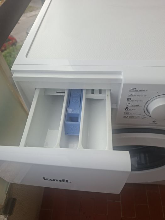 máquina de lavar roupa COMO NOVA 8kg