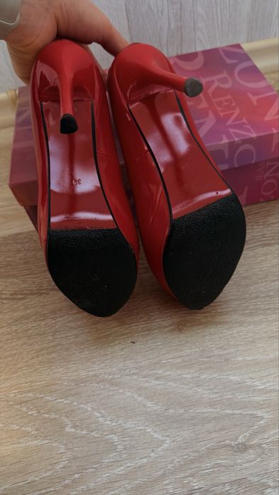 Черевики жіночі 39