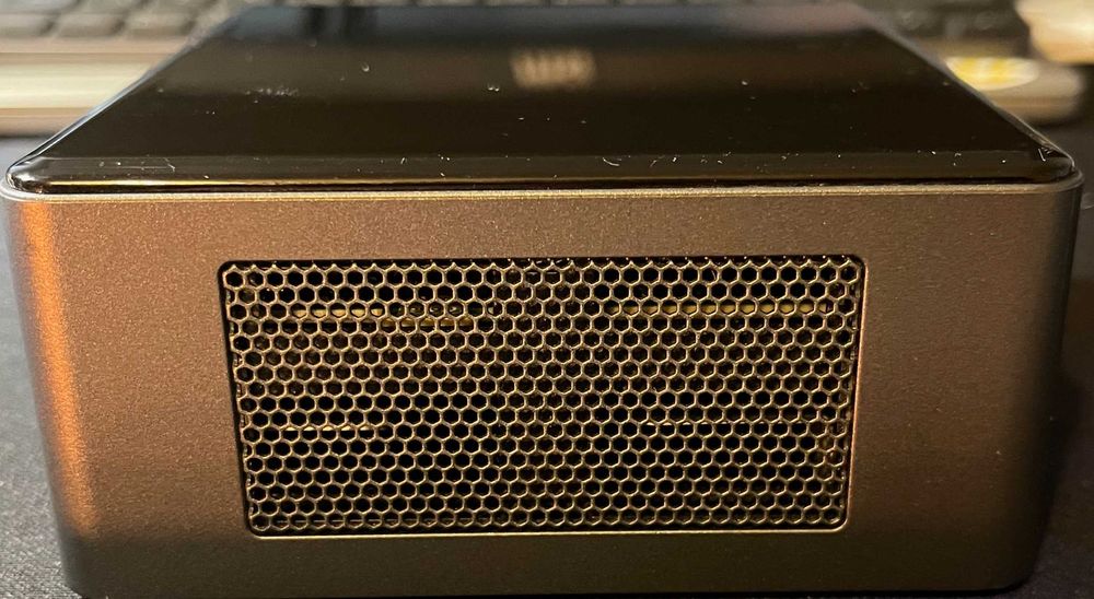 Mini PC Intel NUC 8i5BEH2439828598154209283