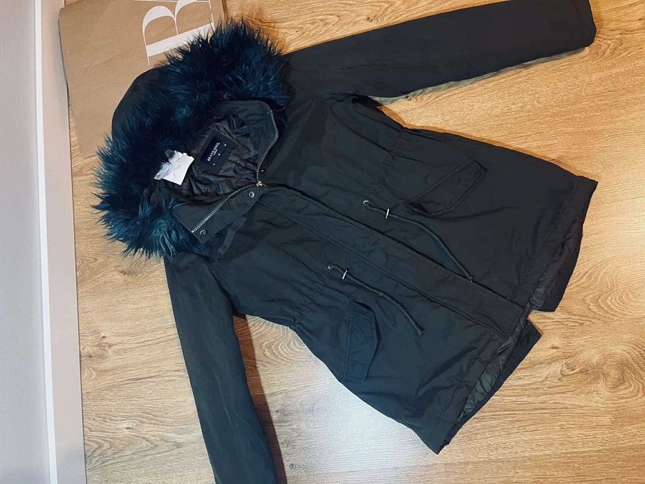 Brave soul london 36 kurtka czarna zimowa z futerkiem