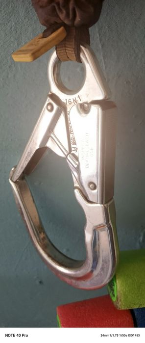 Urządzenie samohamowne 3M™ DBI-SALA® Nano-Lok™,