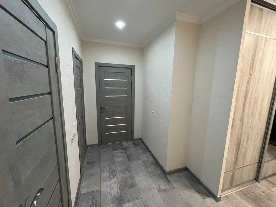 2к квартира На Озерній біля Агори