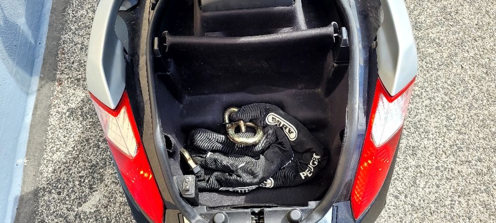 Peugeot Satelis 125i Compressor