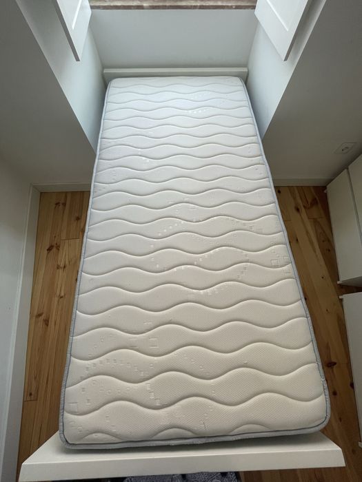 Cama Solteiro com duas gavetas Lacada em branco 90x190cm
