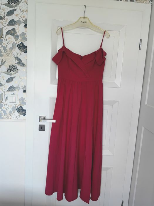 Elegancka wizytowa sukienka długa maxi z rozcięciem