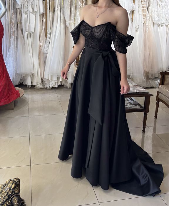 Продам випускну сукню