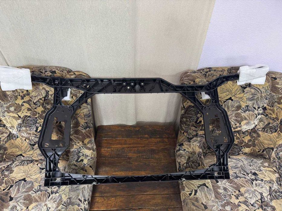 Панель передня телевизор/телевізор/Панель/радиаторов/всі моделі АВТО