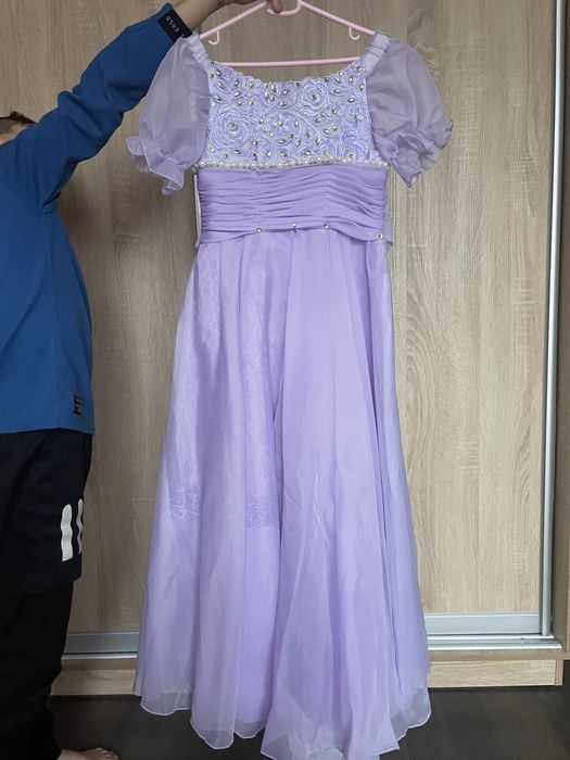 Дитяче плаття на випускний , день народження та інші свята