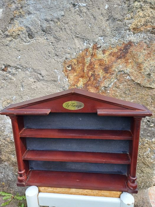Expositor de miniaturas