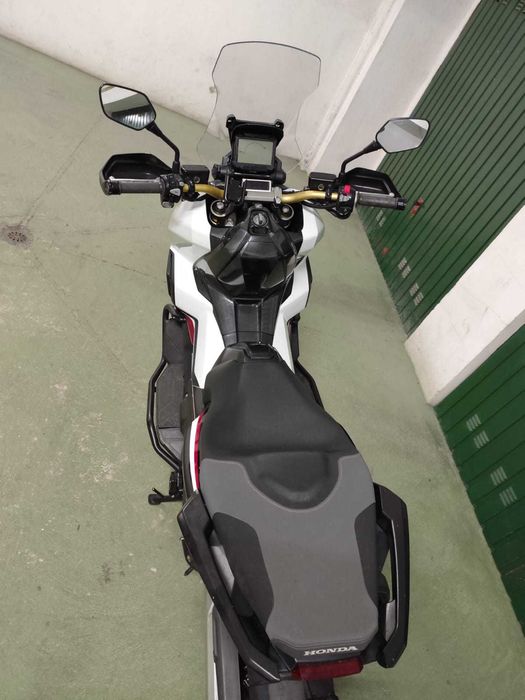 Honda X-ADV 750 Matte Pearl Glare White