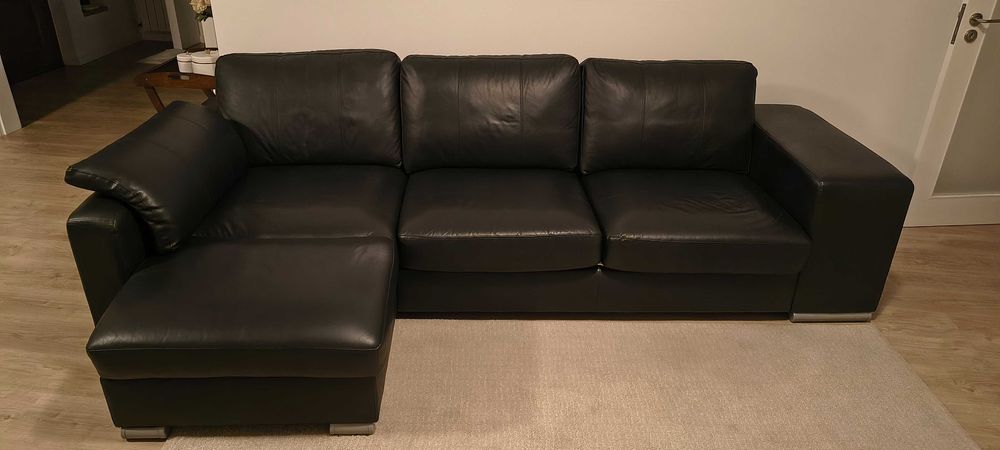 sofá com chaise longue + 2 puffs