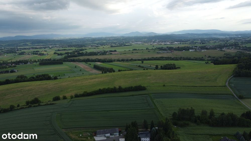 Krakuszowice 56a, media, asfalt, pociąg do Krakowa
