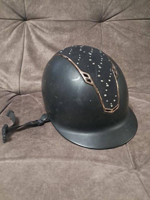 Краги замшевые, каска конный спорт,конный спорт shirts. L,M