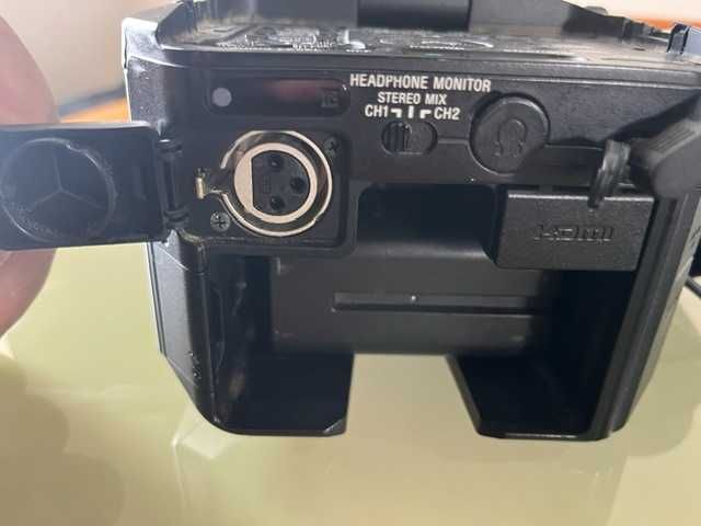 Sony - Câmara de Cinema Super 35 | Só Corpo + Bateria