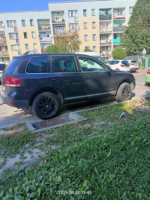 Sprzedam Touareg 3.0 2005r. Telefon 7dwa87dwa71trzy8. 14000 do nego.
