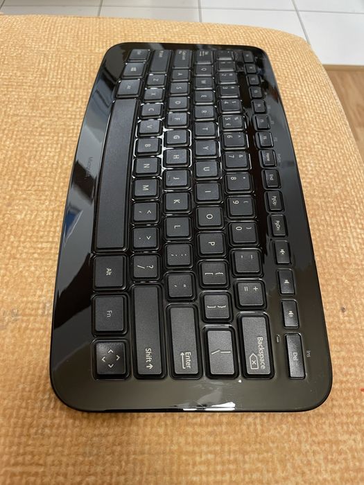 Бездротова клавіатура Microsoft arc model 1392
