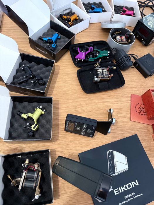 Oportunidade para tatuadores (tudo ou separado)