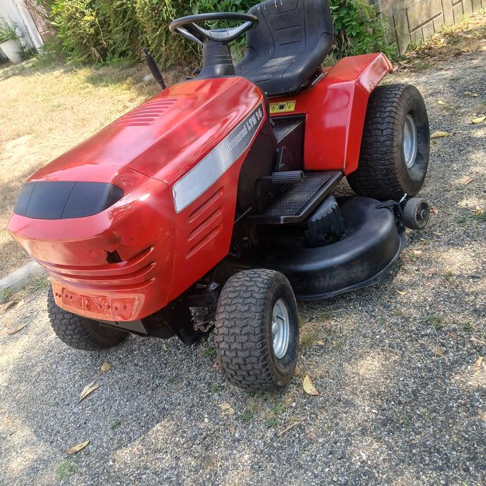 Tractor corta relva