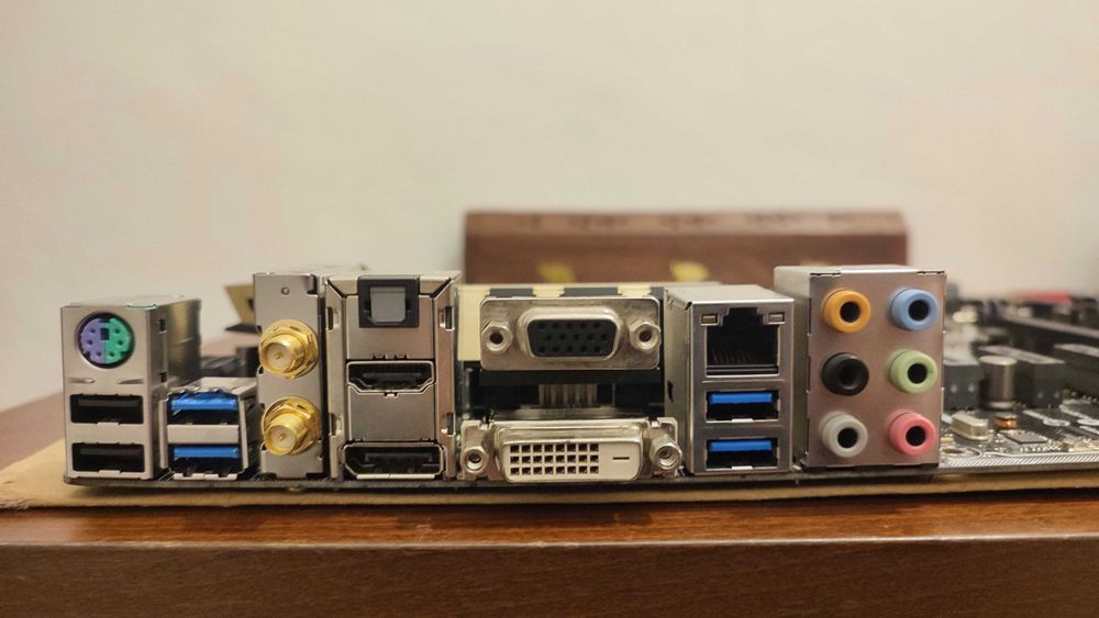 *PARA PARTES* ASUS Z97-PRO (Wi-Fi AC) ATX LGA 1150 Motherboard