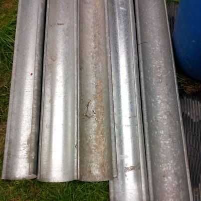 rynny dachowe metalowe kawałki