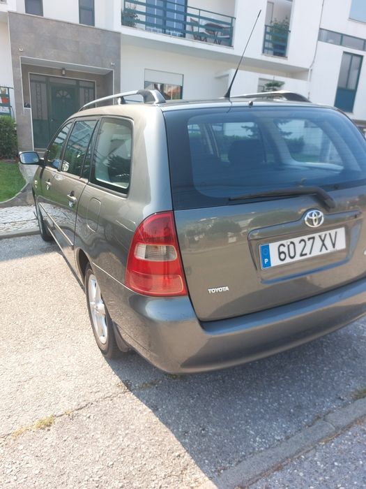 Toyota corolla sw 1.4 vvti com pouquíssimo kms, nacional.