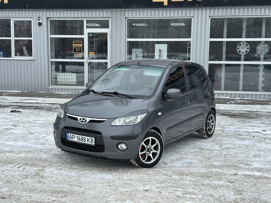 Hyundai і10 Офіційна