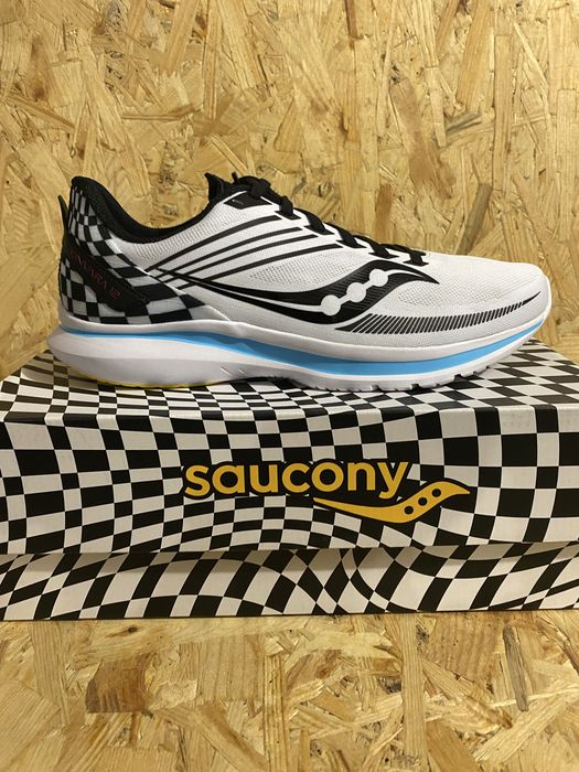 Бігові кросівки Saucony