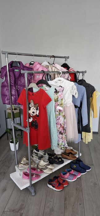 Вітровка H&M на 6-7р