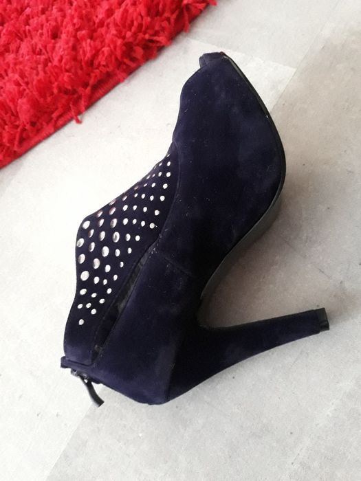 Wysokie botki szpilka nity ćwieki 36 baklażan