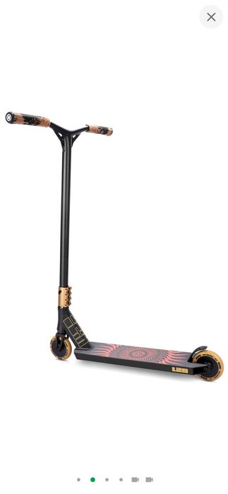 Трюковий самокат