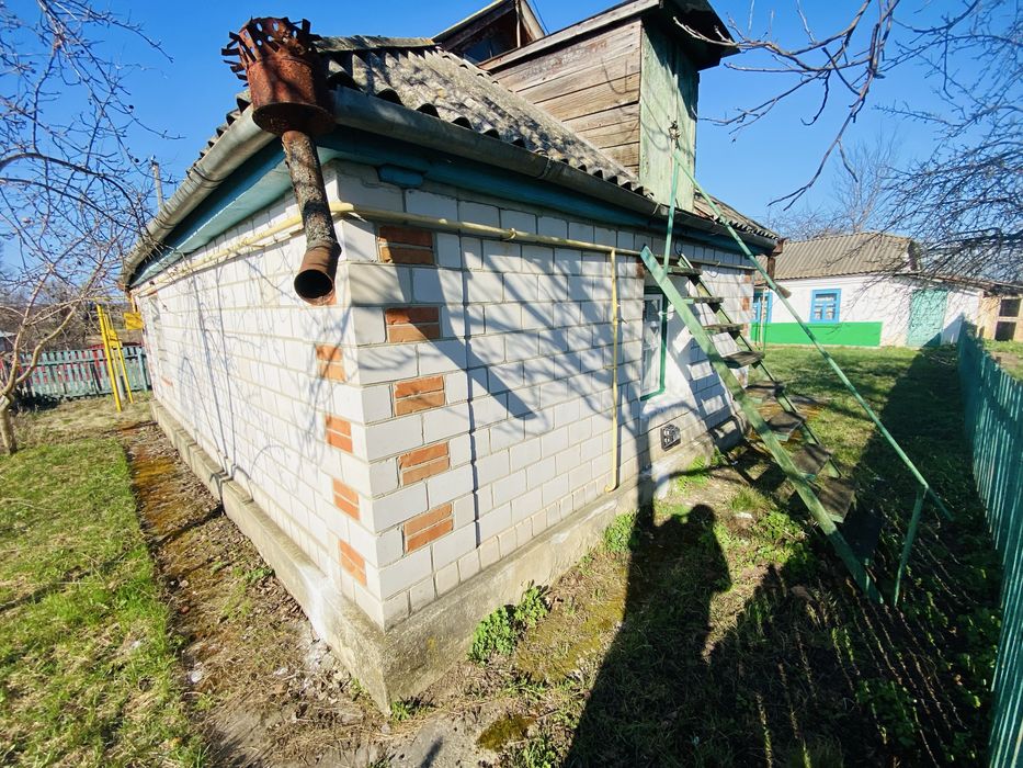 Будинок з великою ділянкою 0,6 га