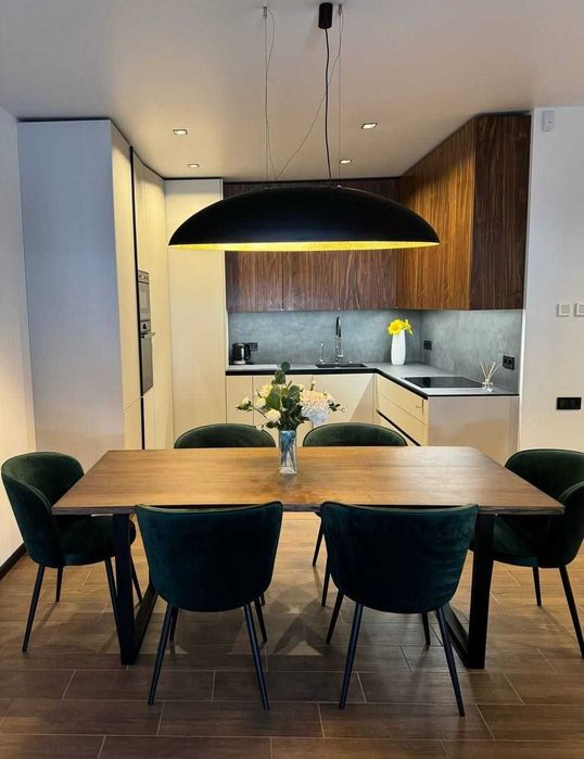 сучасний котедж з вартісним ремонтом у Брюховичах,150кв.м