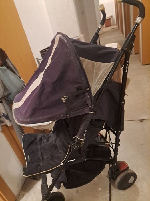 Vendo Carrinho bebé usado