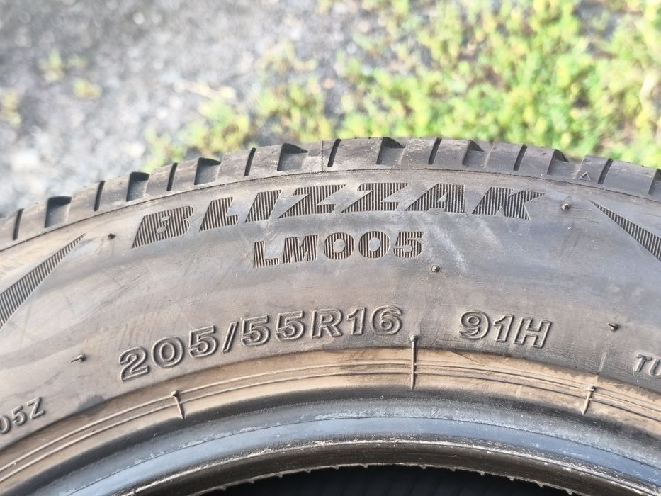 205/55R16 91H Bridgestone Blizzak LM005