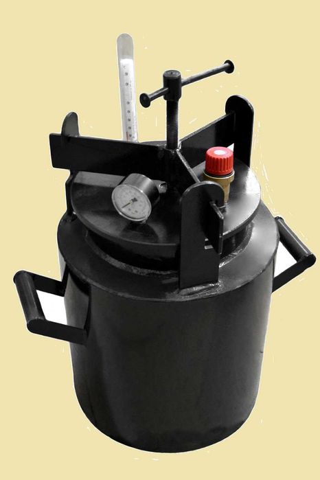 На 16 банок (також є-10;16;24;32банок) Автоклав (Харківський завод