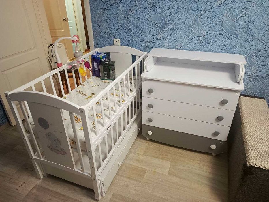 Пеленальний стіл