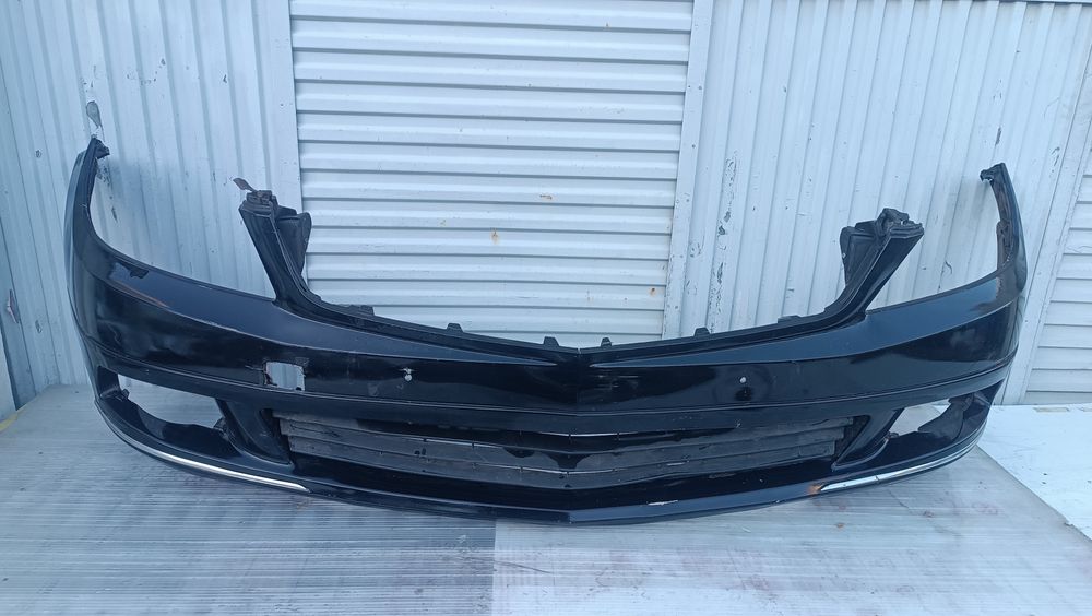Vendo parachoque de frente Mercedes C Class W 204 ano 2007