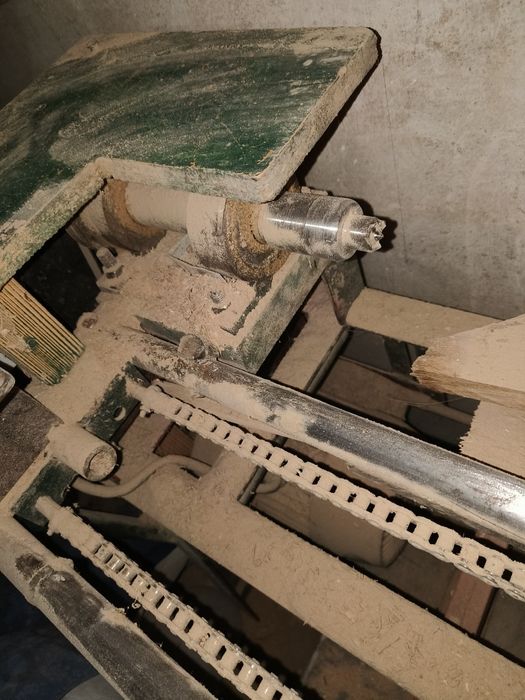 Tokarka do obróbki drewna