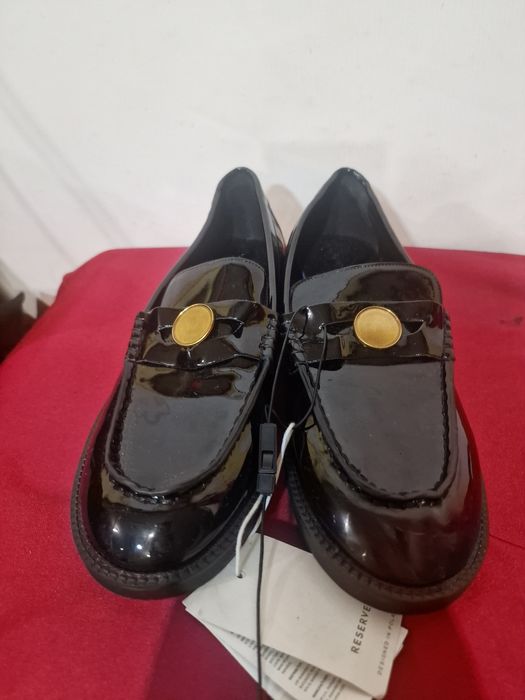 Nowe buty Reserved na płaskiej podeszwie mokasyny roz,38 pantofle