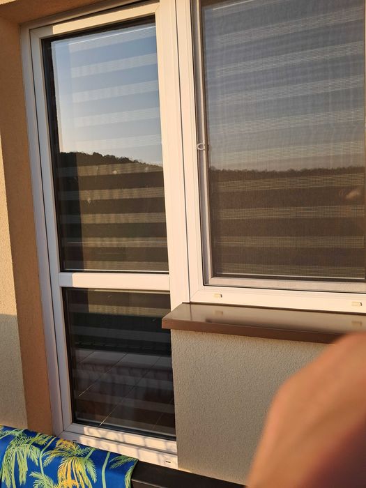 Sprzedam używane drzwi balkonowe plastikowe kompletne 87x230