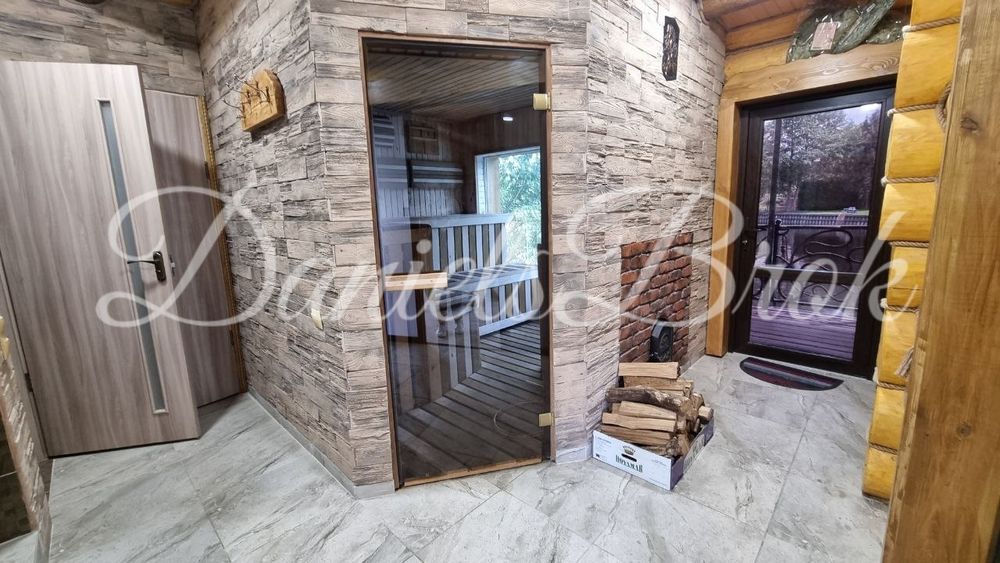 Конча Заспа Козин будинок на березі Дніпра